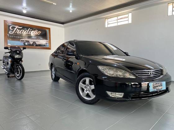 TOYOTA CAMRY 3.0 XLE V6 24V GASOLINA 4P AUTOMÁTICO TOYOTA CAMRY 3.0 XLE V6 24V GASOLINA 4P AUTOMÁTICO